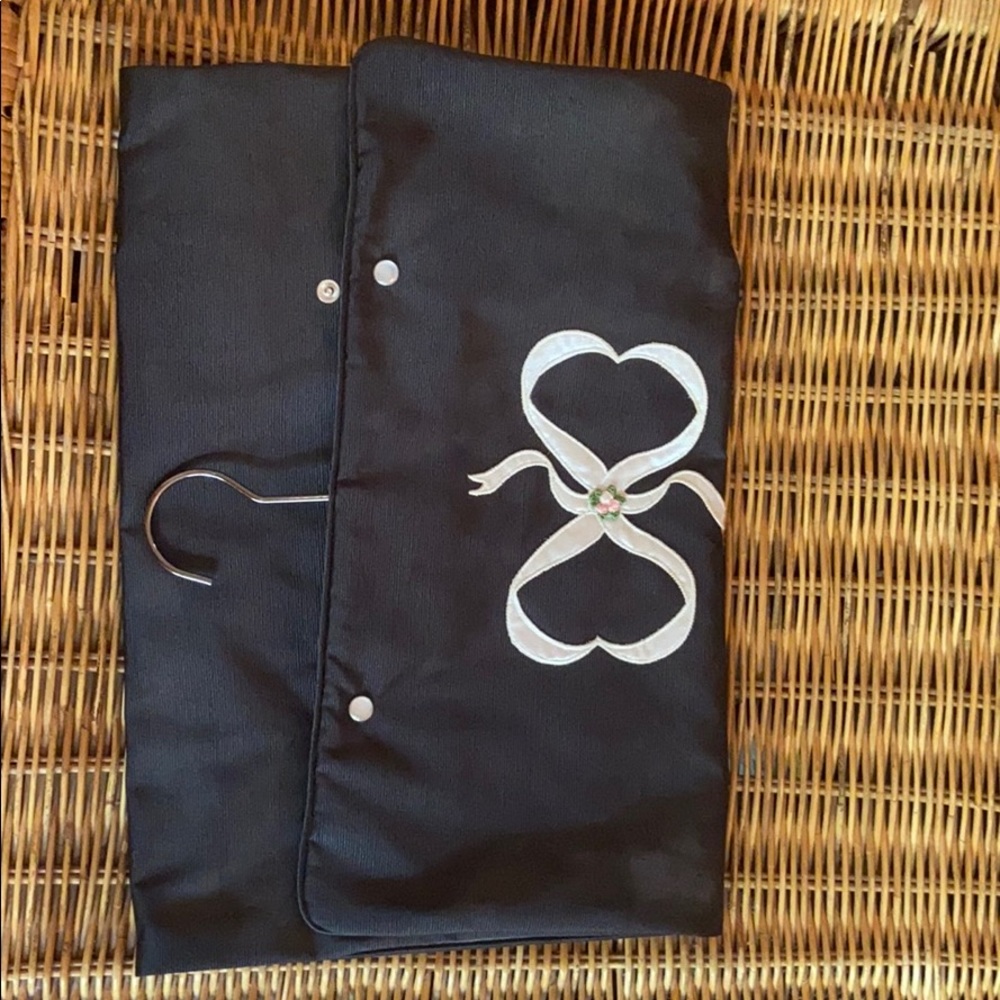 Large cosmetic/jewelry travel bag